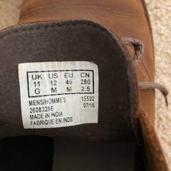 Men’s Clarks Chukka Boots - Picture 6 of 7